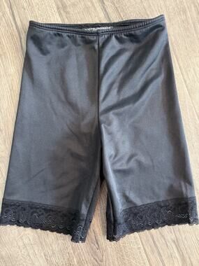 Bodyslimmers Nancy Ganz Shapewear Shorts Lace Trim Black Shaper Size Small